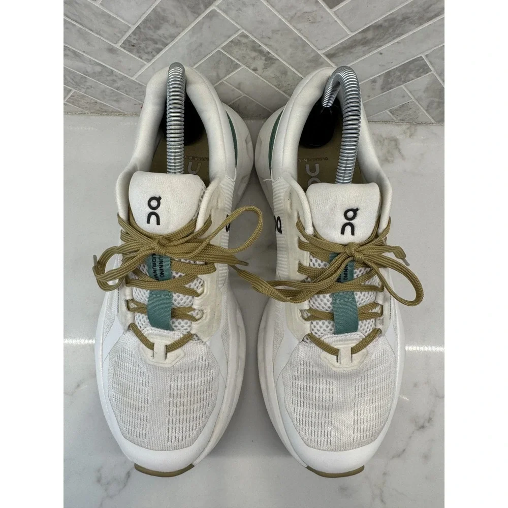 On Running Cloudrunner 2 Running Shoes Womens 8 Undyed Green Lace Up Sneakers